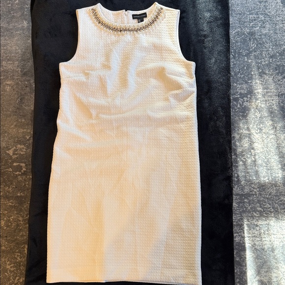 Adrienne Vittadini Dresses & Skirts - Adrienne Vittadini White Textured Mini Dress
